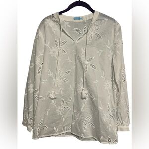 J. McLaughlin white cotton floral embroidered eyelet long sleeve blouse spring